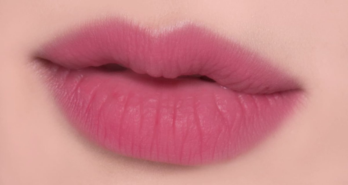 COLOR DEEP VERY MARSALA Тинт-кушон для губ, цвет Марсала роза